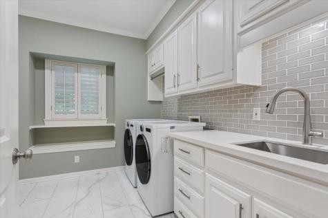 12002 Woodbriar Circle Woodway TX 76712