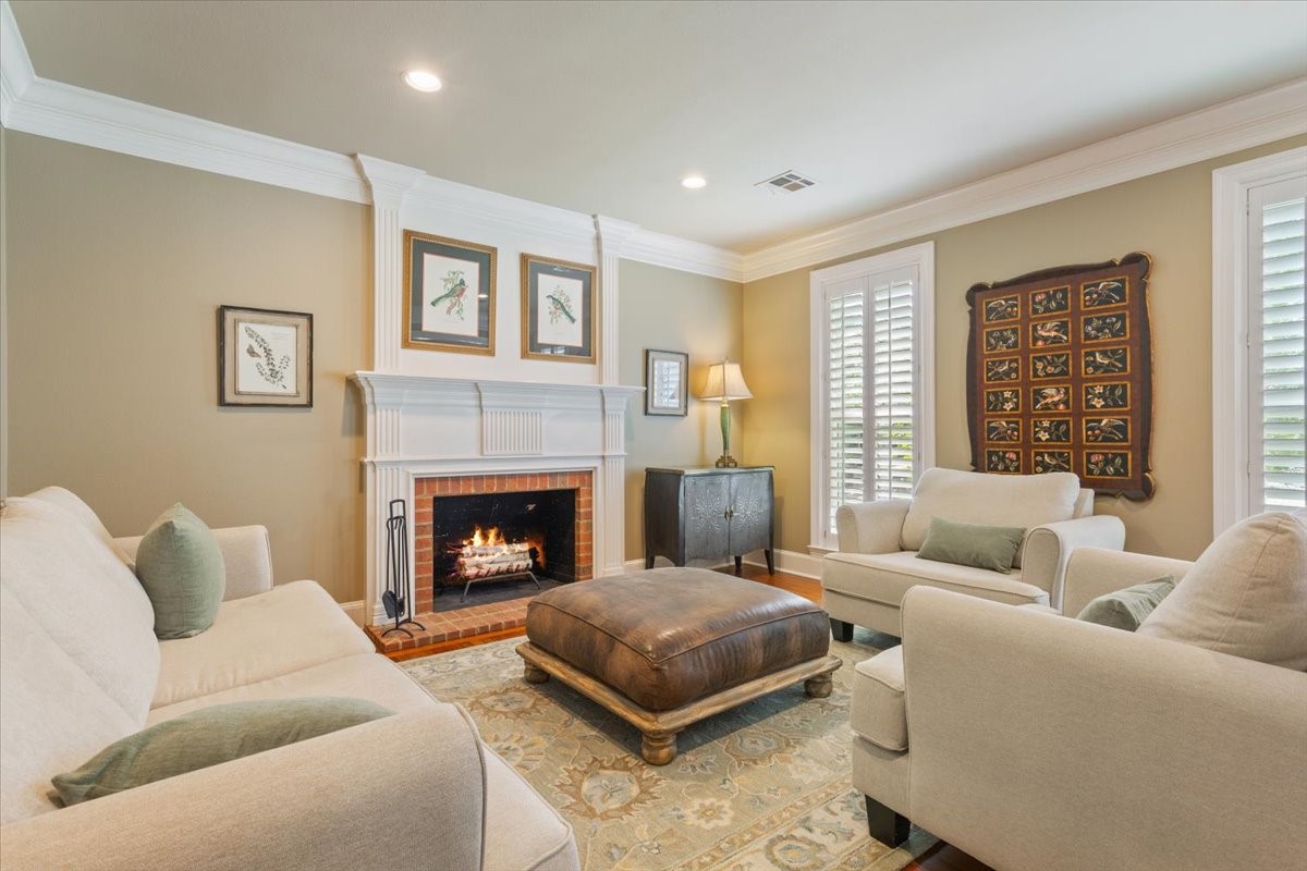 12002 Woodbriar Circle Woodway TX 76712