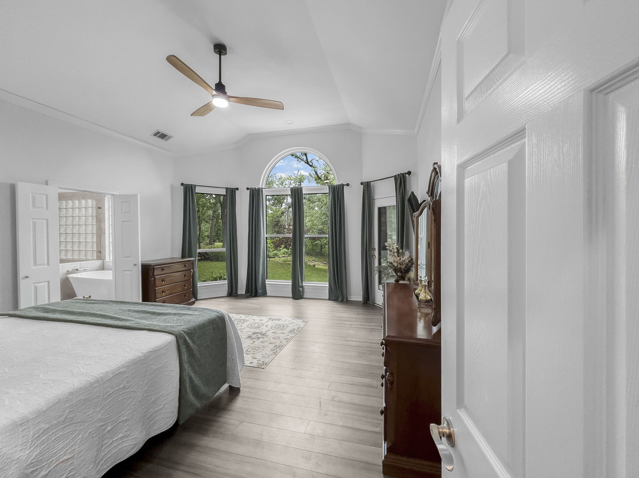 600 Diamond Point Drive Oak Point TX 75068