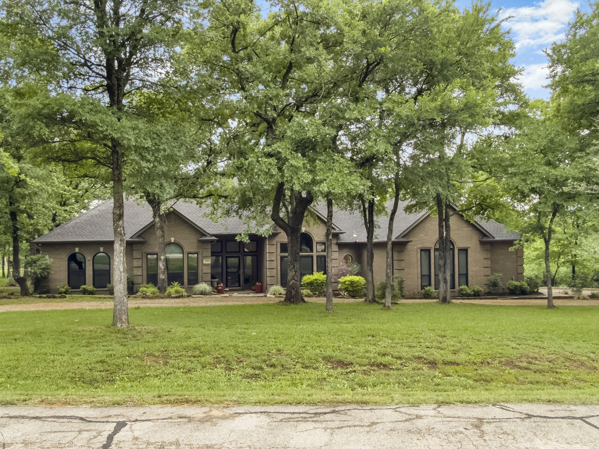600 Diamond Point Drive Oak Point TX 75068