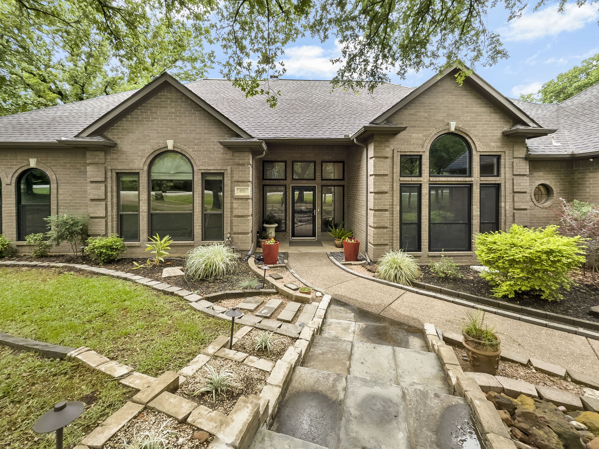 600 Diamond Point Drive Oak Point TX 75068