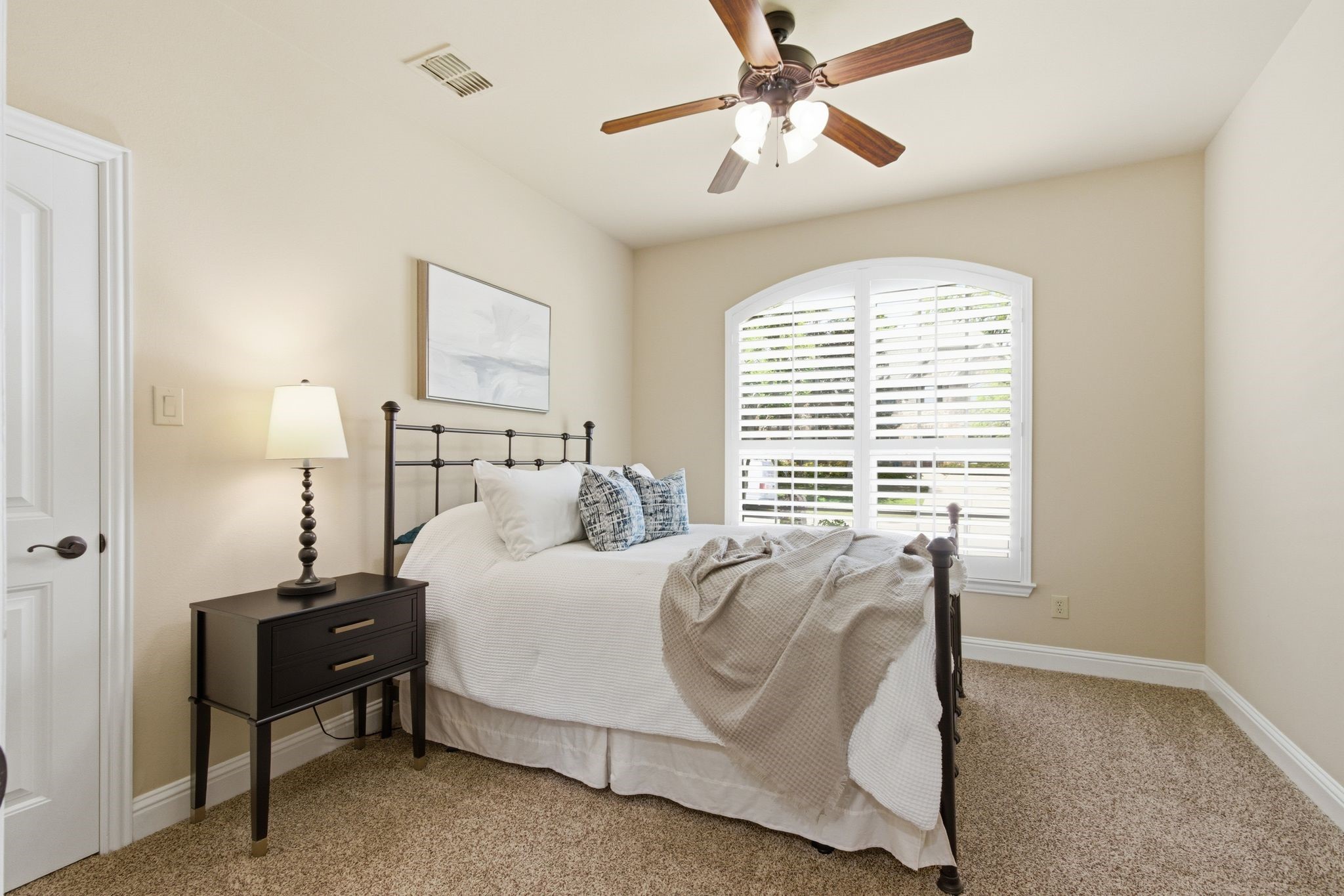 1226 Luna Lane Garland TX 75044