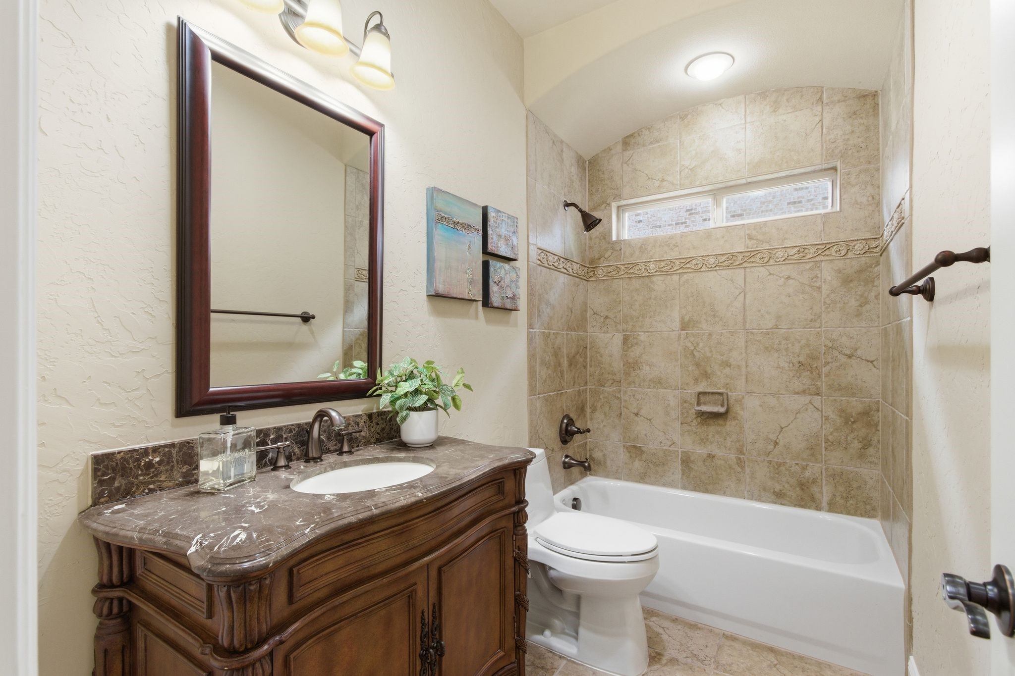 1226 Luna Lane Garland TX 75044