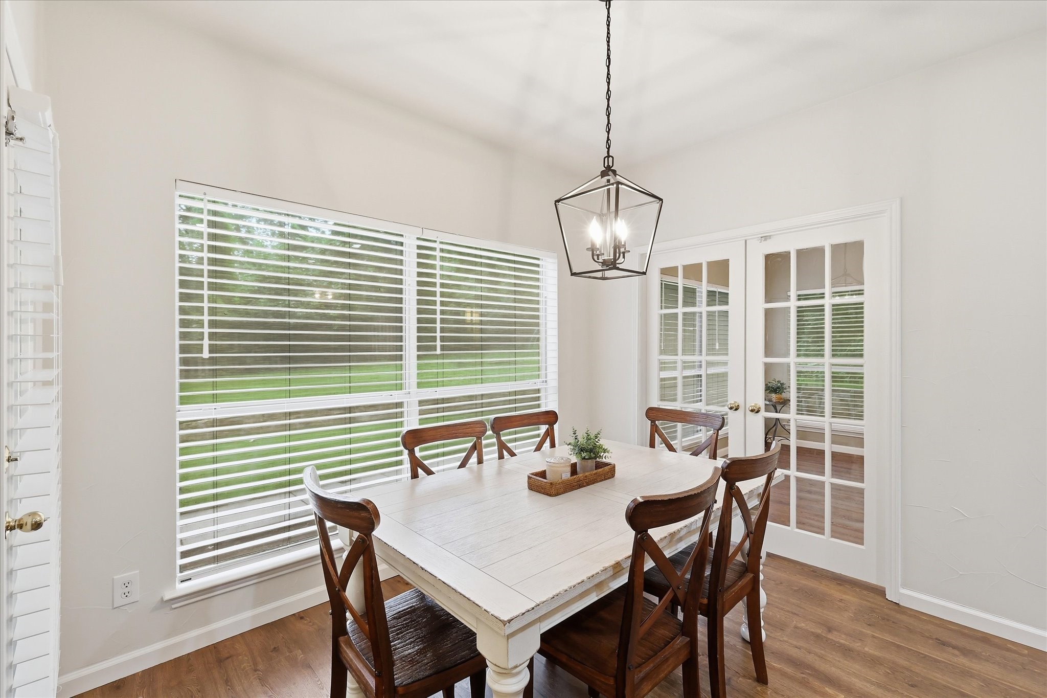 2214 Woods Edge Court Corinth TX 76210
