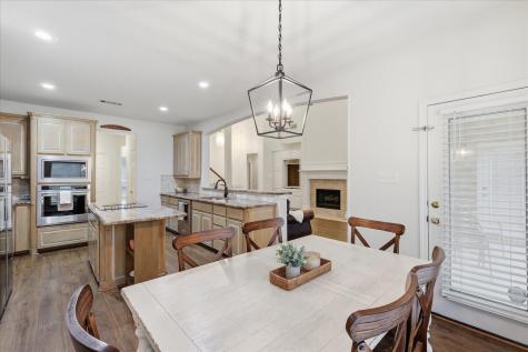 2214 Woods Edge Court Corinth TX 76210