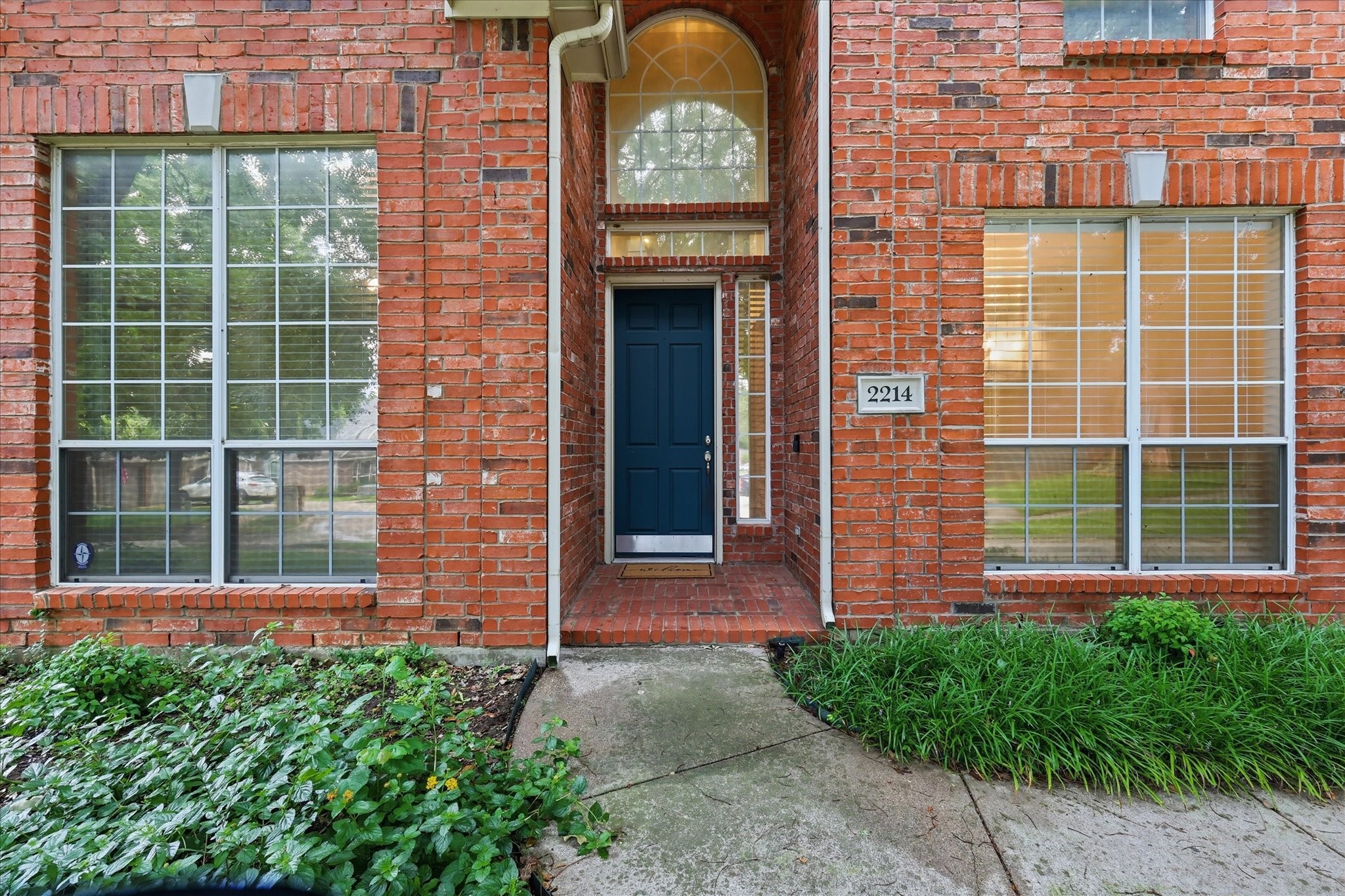 2214 Woods Edge Court Corinth TX 76210
