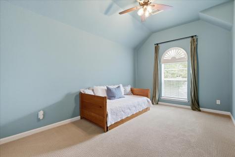 2214 Woods Edge Court Corinth TX 76210