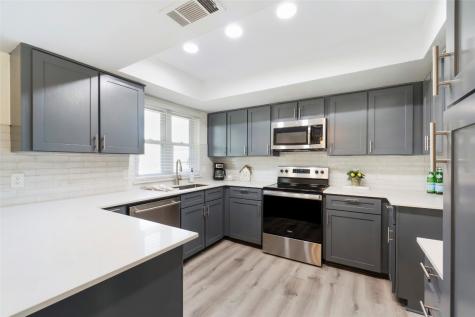 848 W Lynn Creek Drive Arlington TX 76001