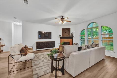 2704 Wales Drive Mckinney TX 75072