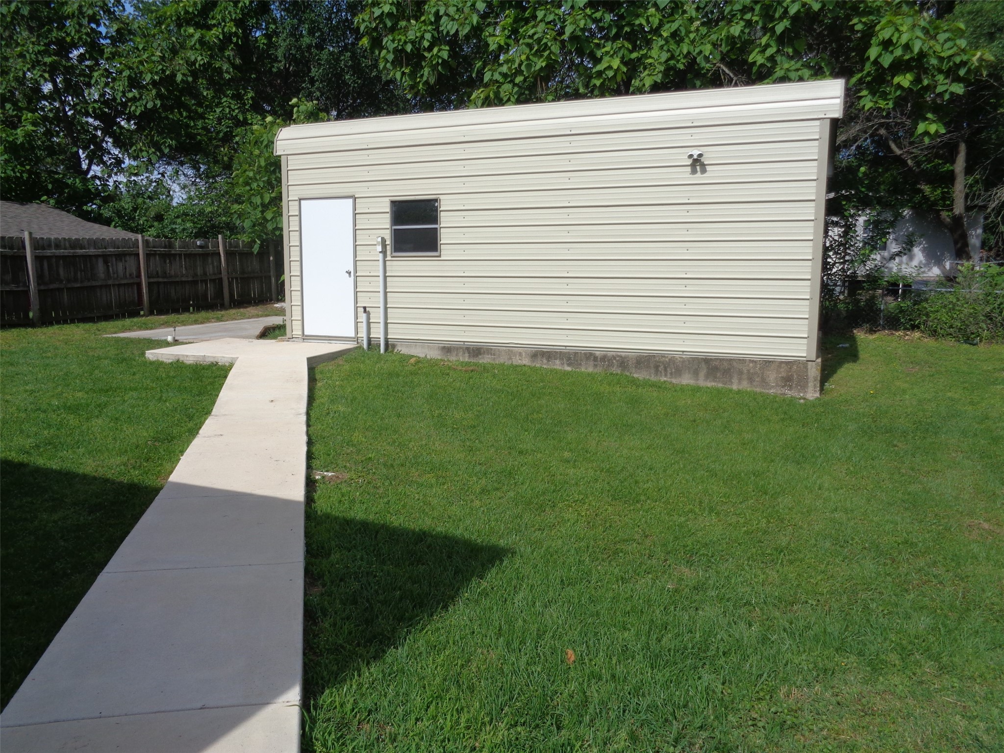 300 Church Street Collinsville TX 76233