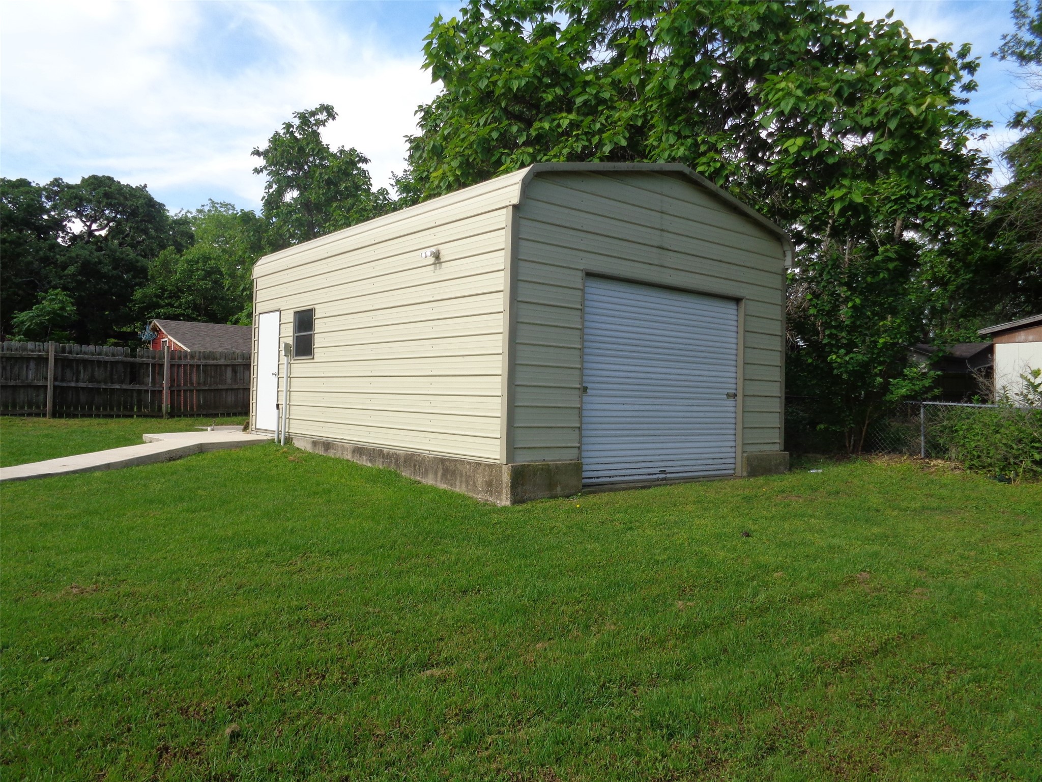 300 Church Street Collinsville TX 76233