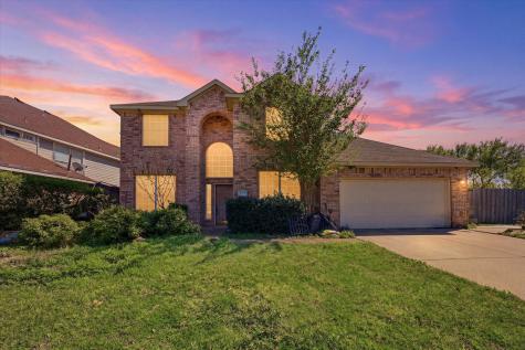 2831 Atrium Drive Grand Prairie TX 75052