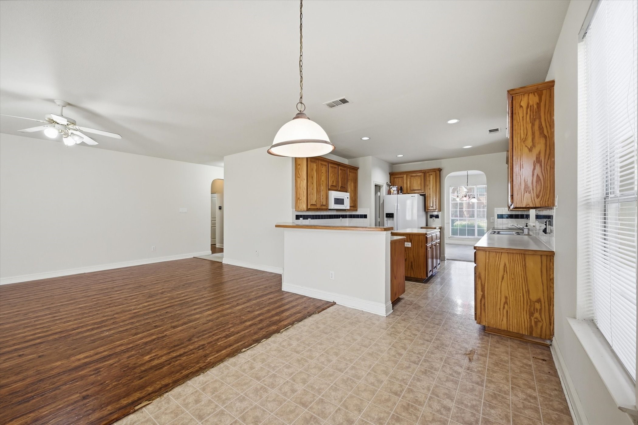 2831 Atrium Drive Grand Prairie TX 75052