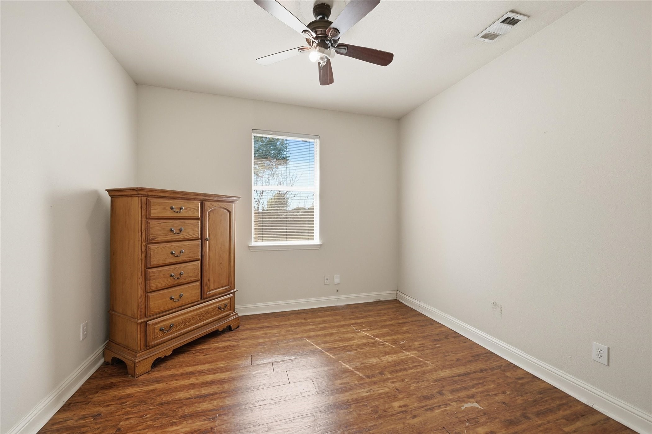 2831 Atrium Drive Grand Prairie TX 75052