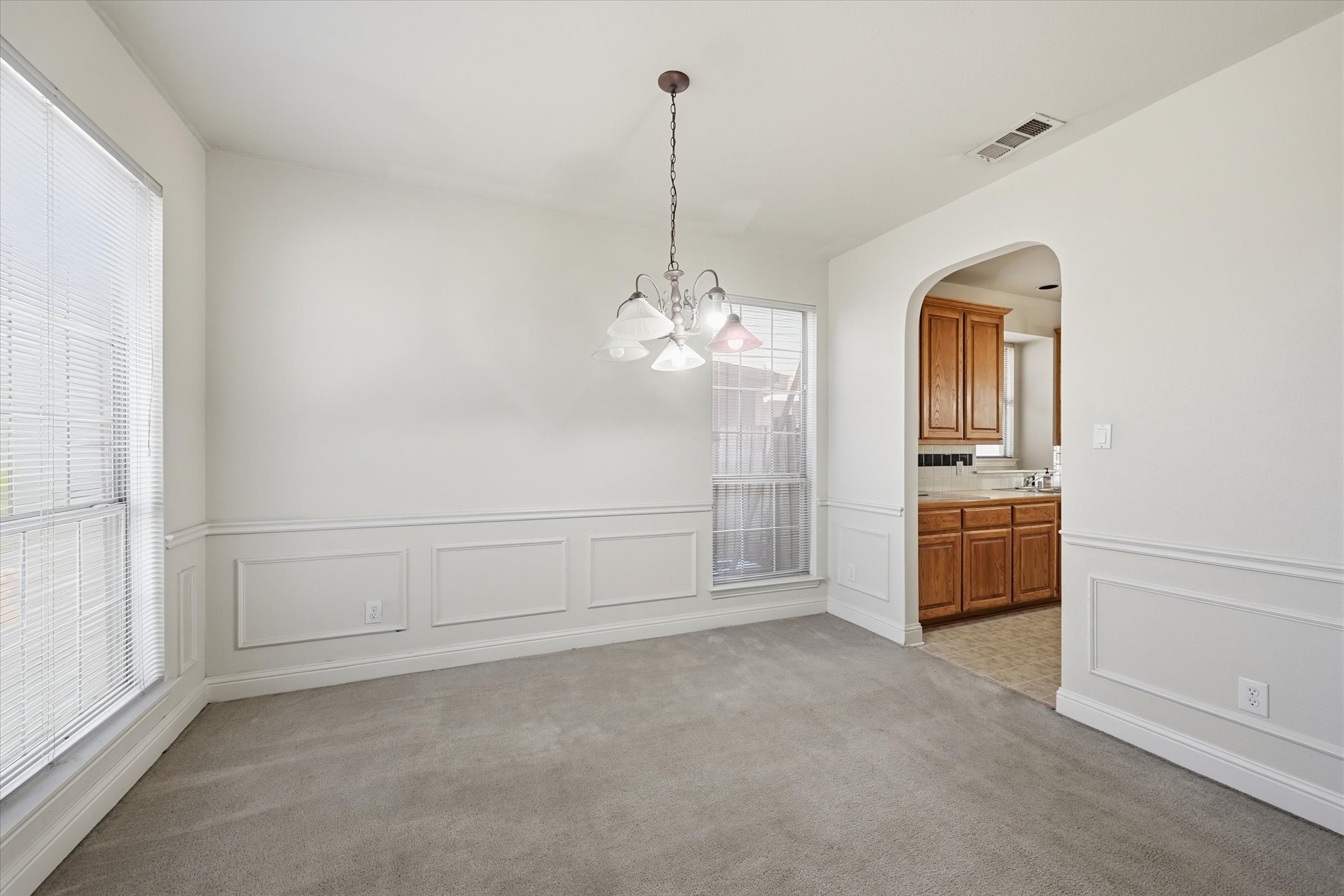2831 Atrium Drive Grand Prairie TX 75052
