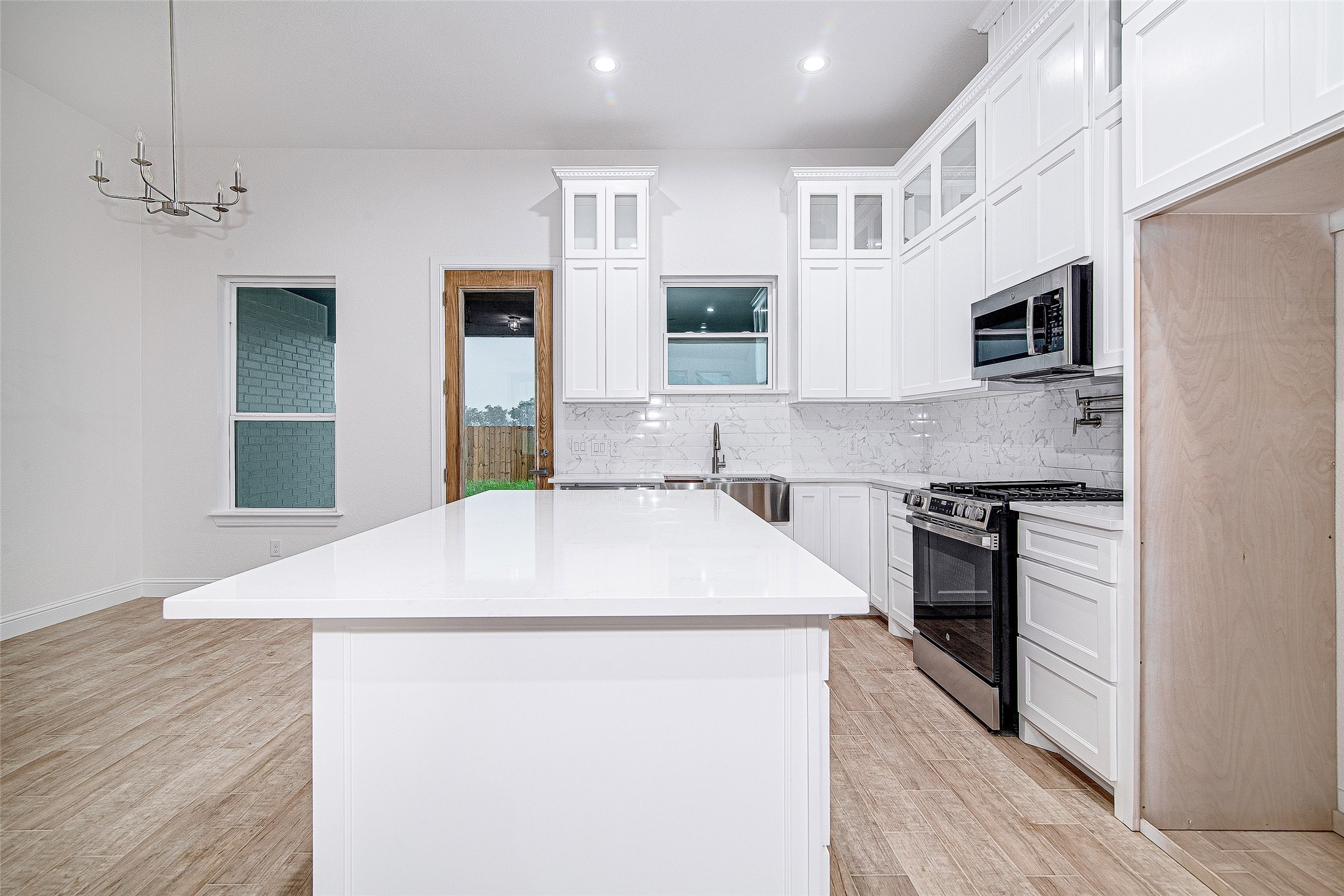 204 High Ridge Court Godley TX 76044