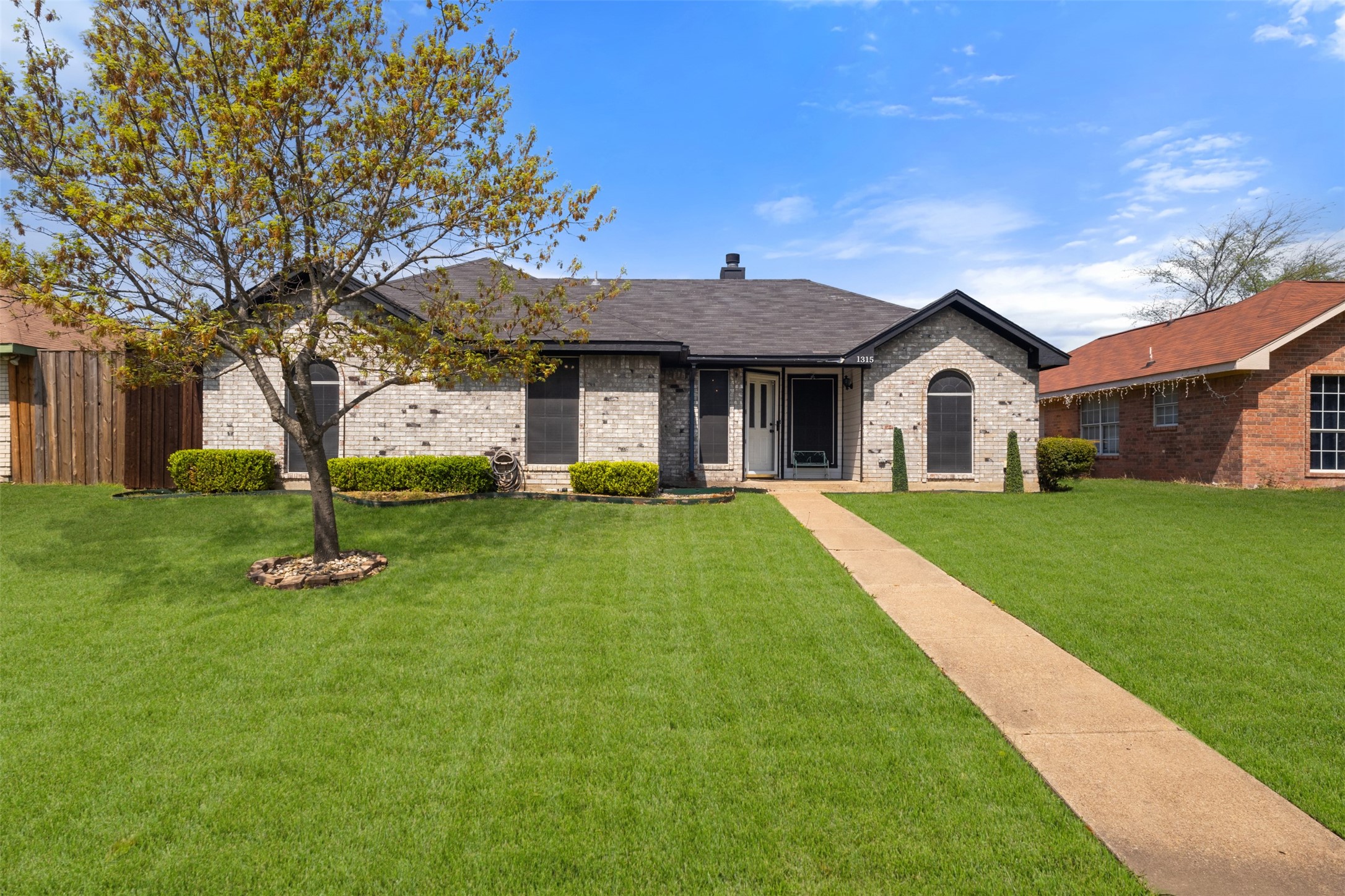 1315 Crosscreek Lane Seagoville TX 75159