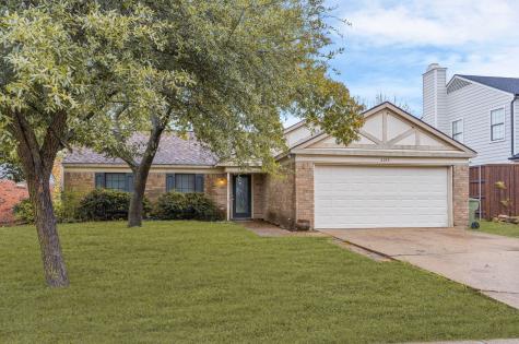 2230 Country Oaks Drive Garland TX 75040