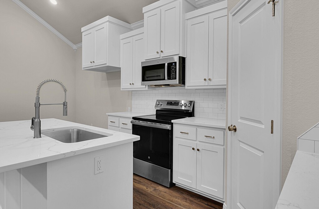 128 Morris Court Mcgregor TX 76657