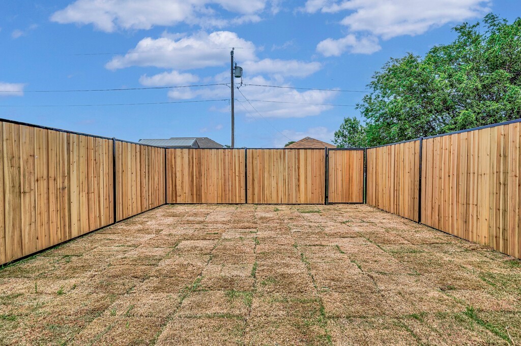 128 Morris Court Mcgregor TX 76657