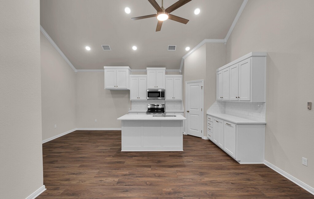 128 Morris Court Mcgregor TX 76657