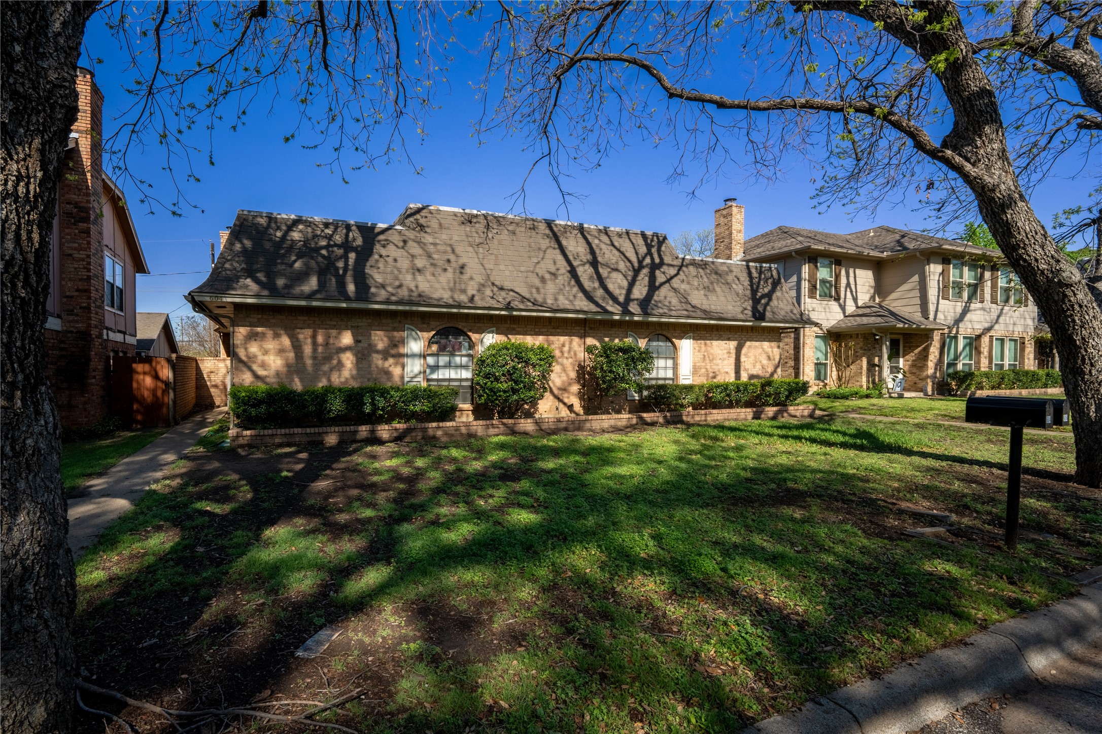 604 Windgate Court Arlington TX 76012