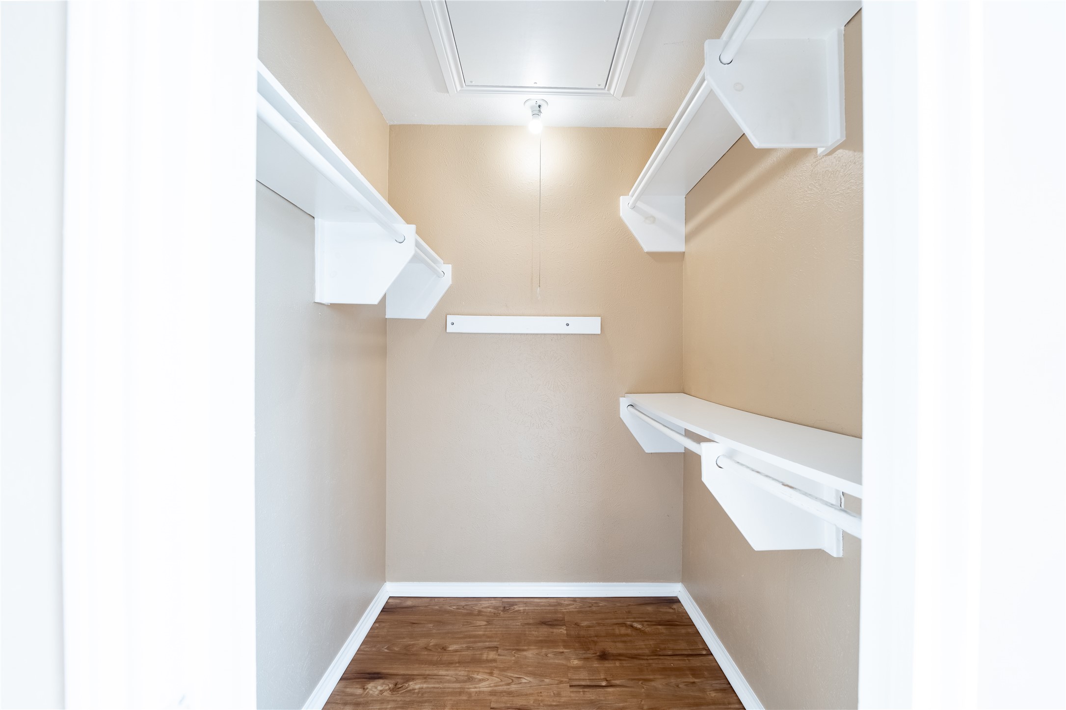 604 Windgate Court Arlington TX 76012