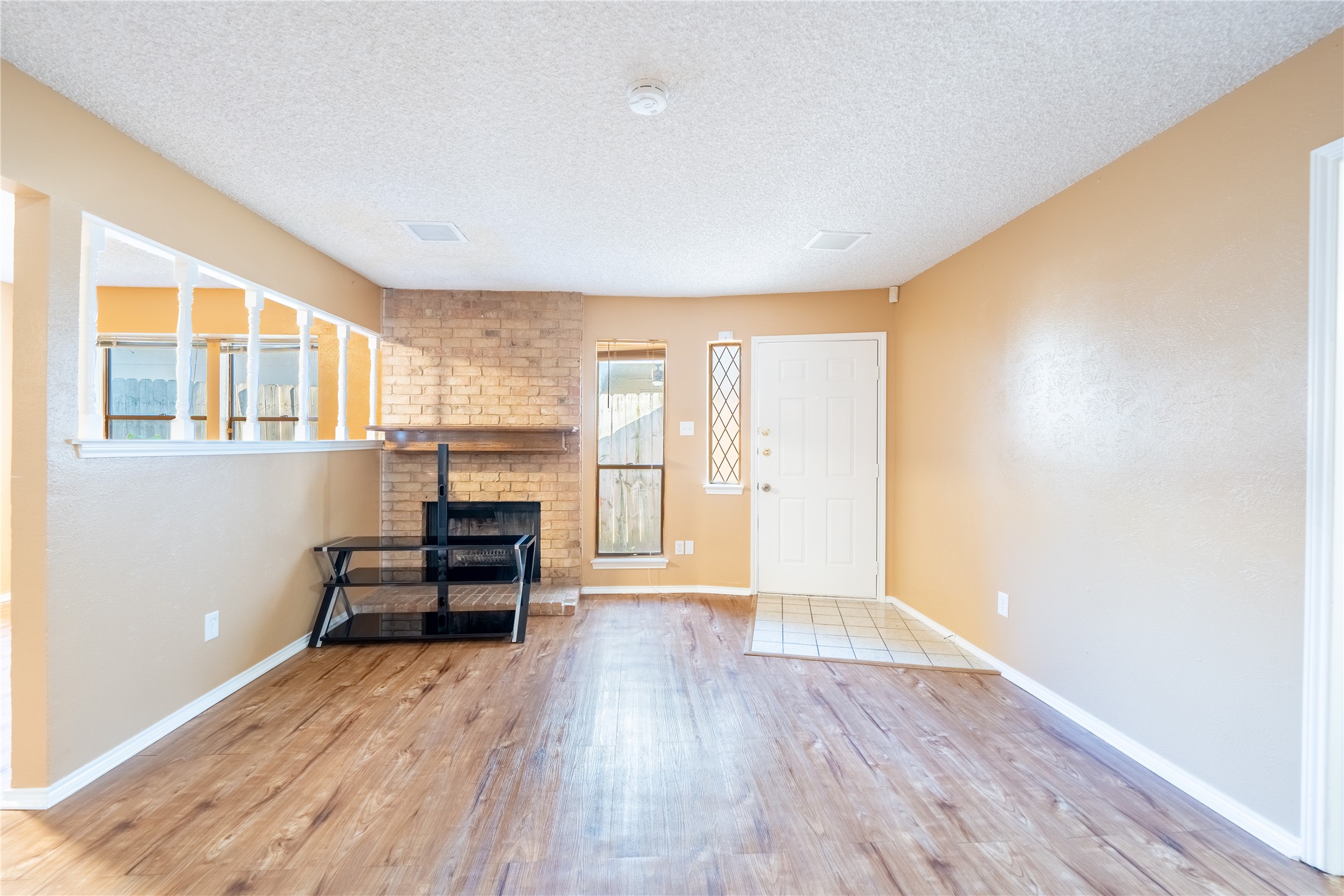 604 Windgate Court Arlington TX 76012