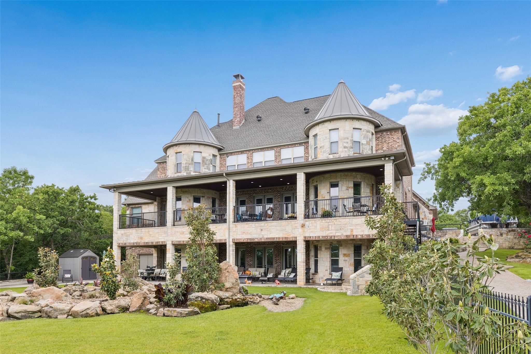 826 Cimmarron Bay Drive Runaway Bay TX 76426