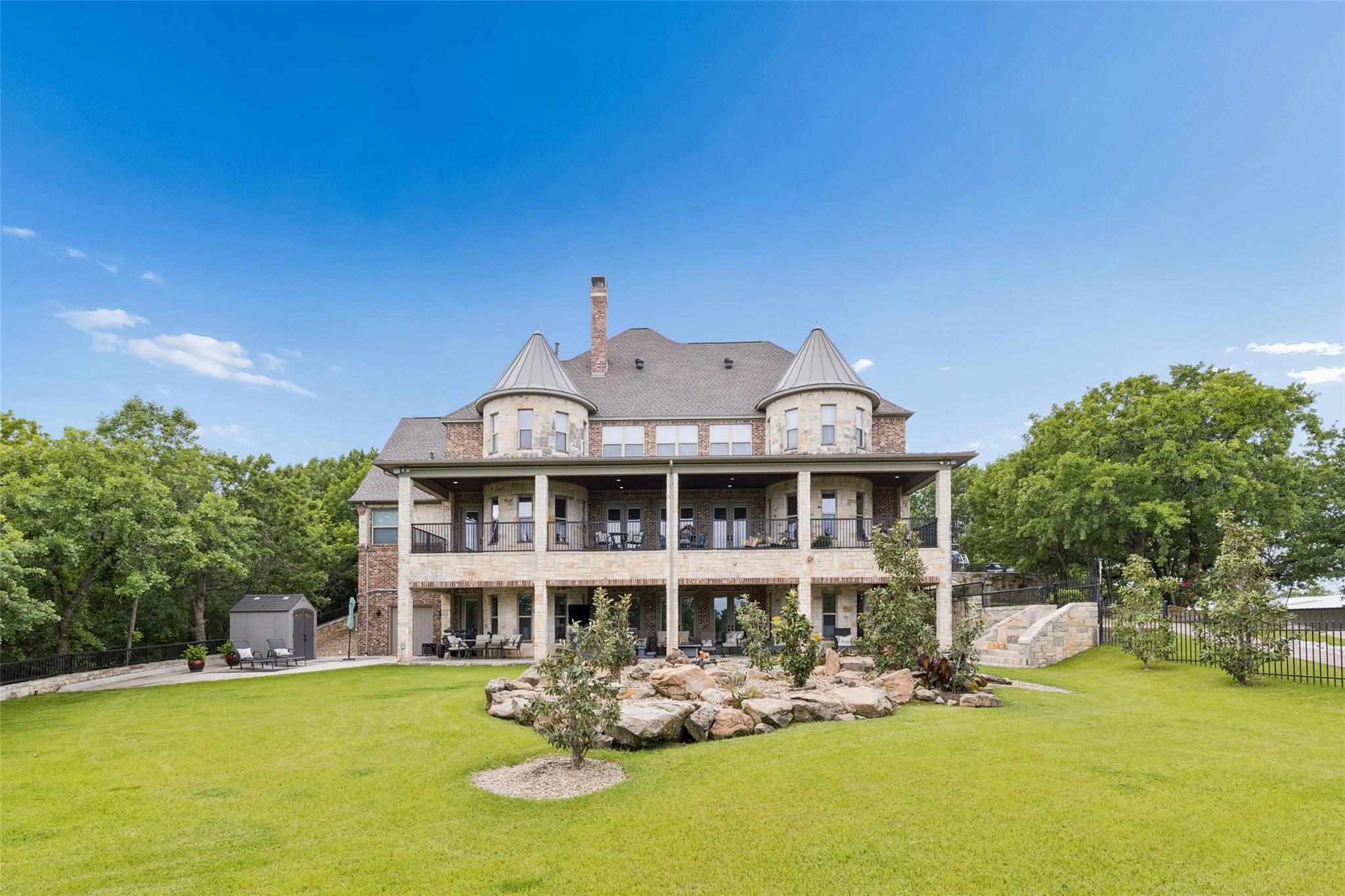 826 Cimmarron Bay Drive Runaway Bay TX 76426