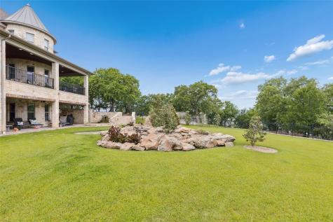 826 Cimmarron Bay Drive Runaway Bay TX 76426