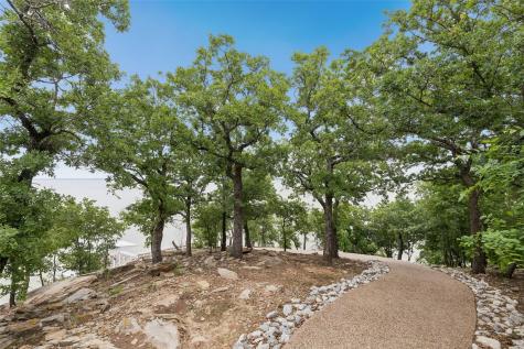 826 Cimmarron Bay Drive Runaway Bay TX 76426