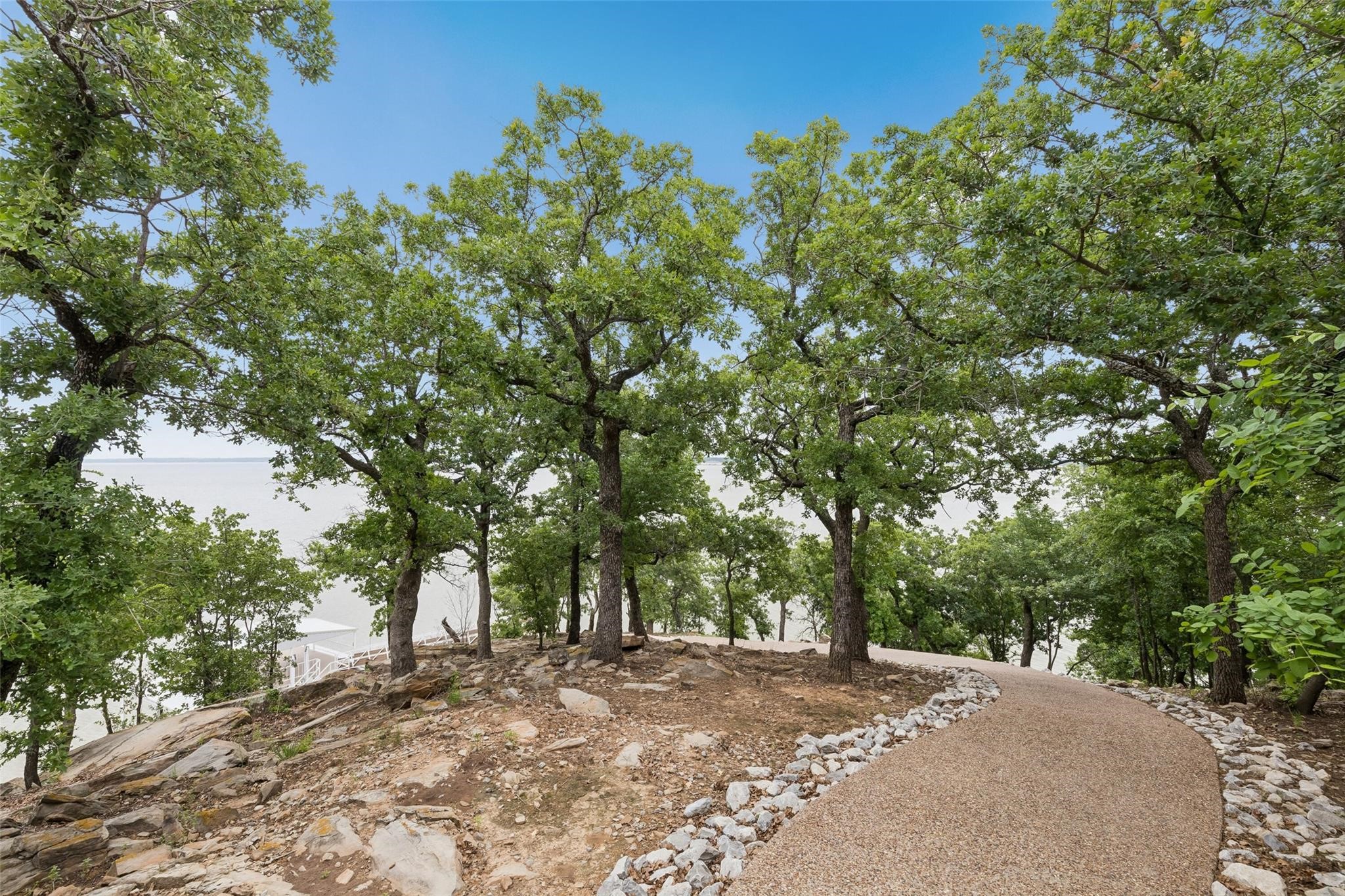 826 Cimmarron Bay Drive Runaway Bay TX 76426