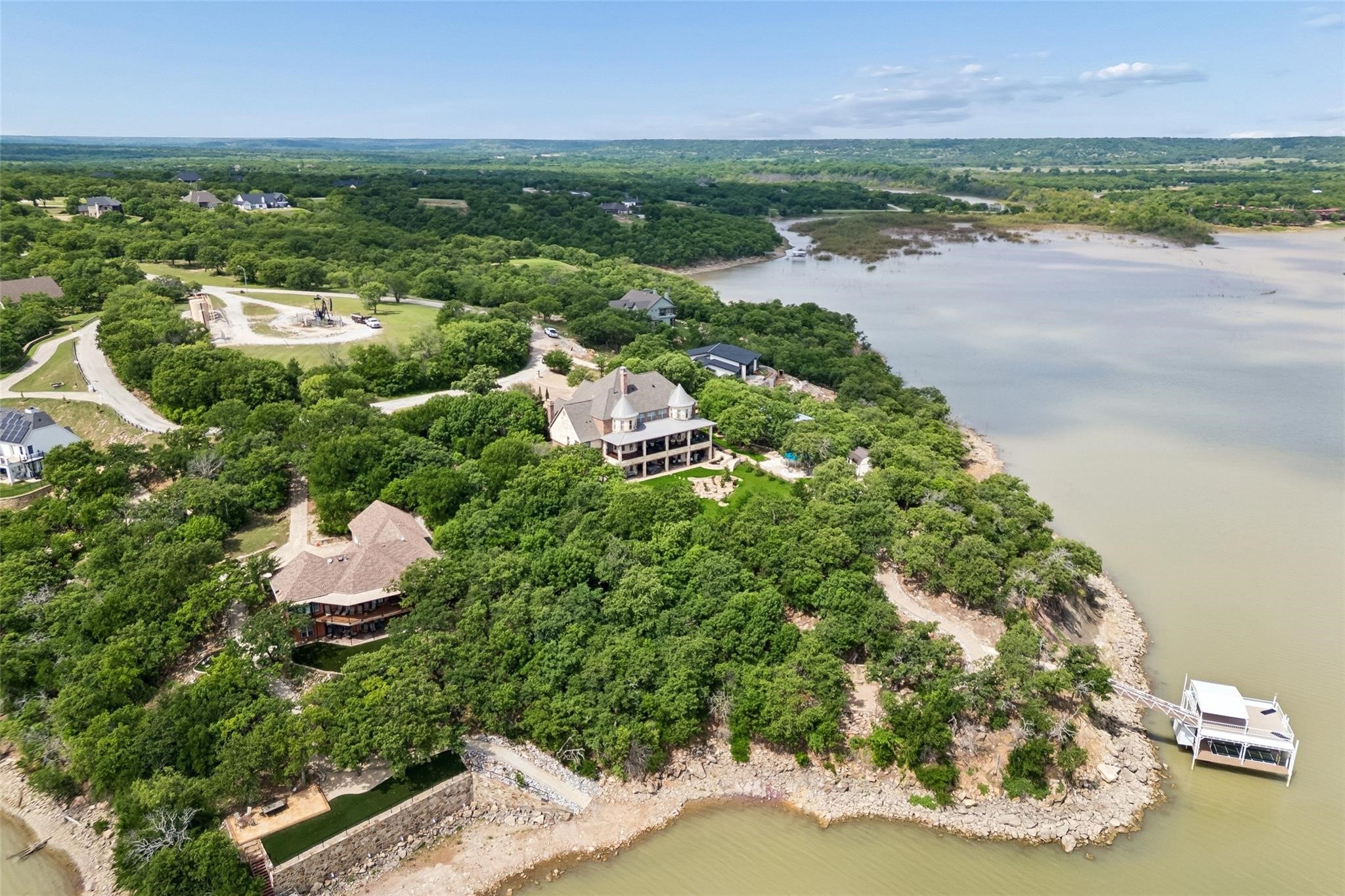 826 Cimmarron Bay Drive Runaway Bay TX 76426