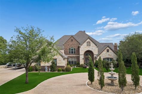 826 Cimmarron Bay Drive Runaway Bay TX 76426