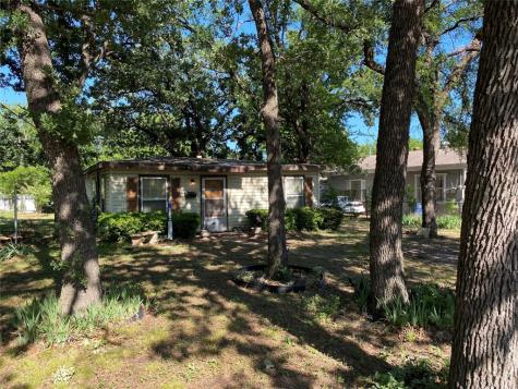 2821 Meaders Avenue Fort Worth TX 76112