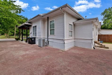 1811 Wesley Street Greenville TX 75401