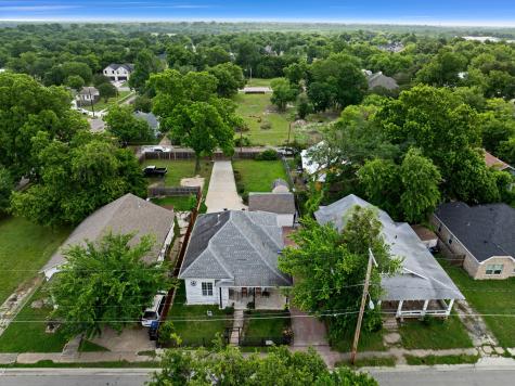 1811 Wesley Street Greenville TX 75401