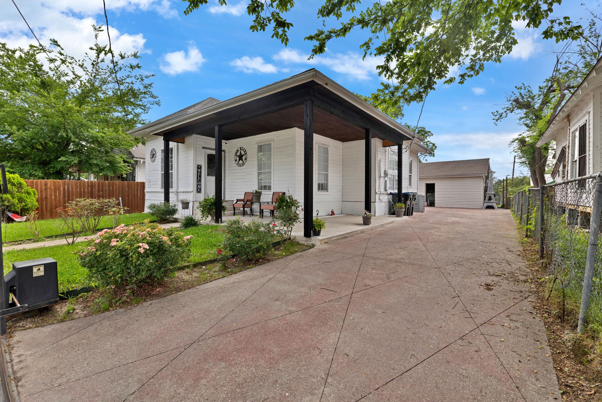1811 Wesley Street Greenville TX 75401