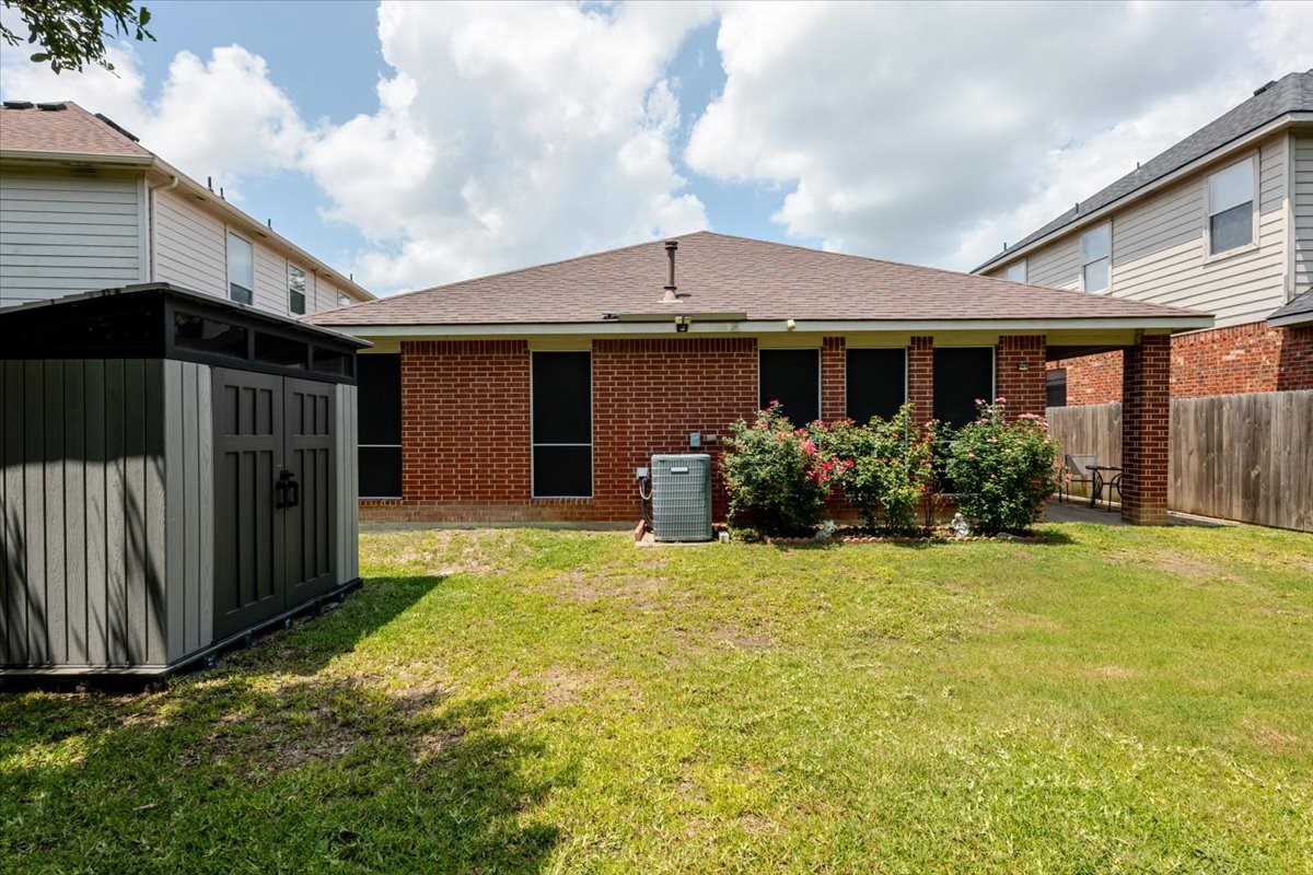 7234 Summit Parc Drive Dallas TX 75249
