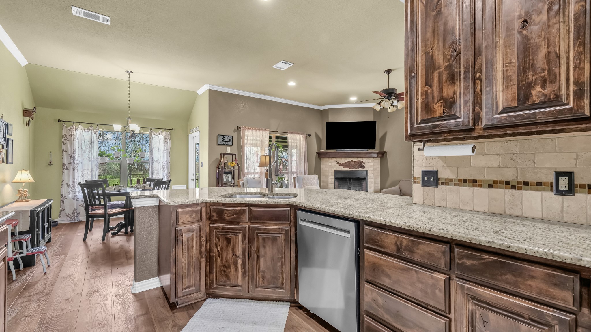 197 Savannah Drive Weatherford TX 76087