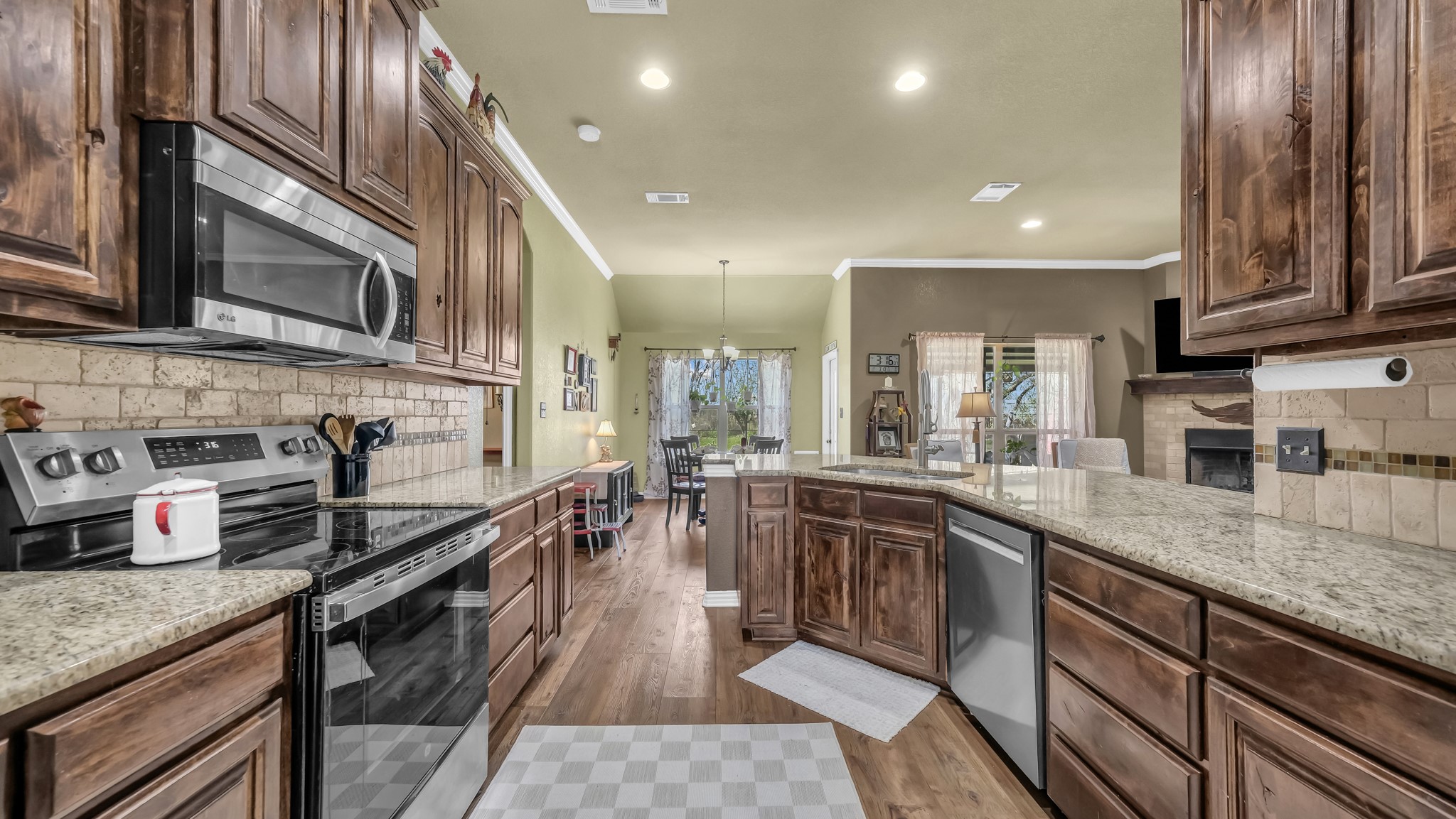 197 Savannah Drive Weatherford TX 76087