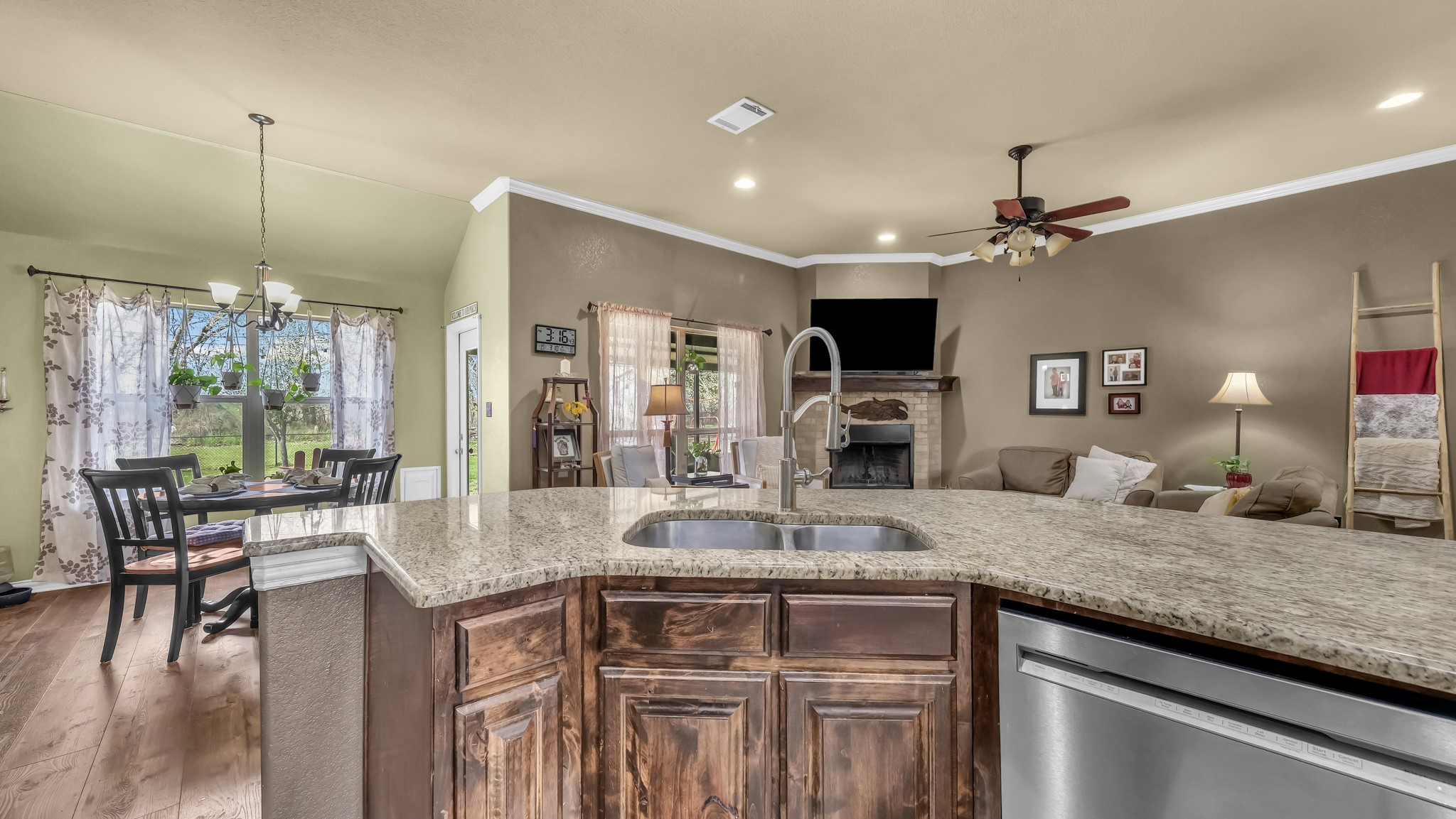 197 Savannah Drive Weatherford TX 76087
