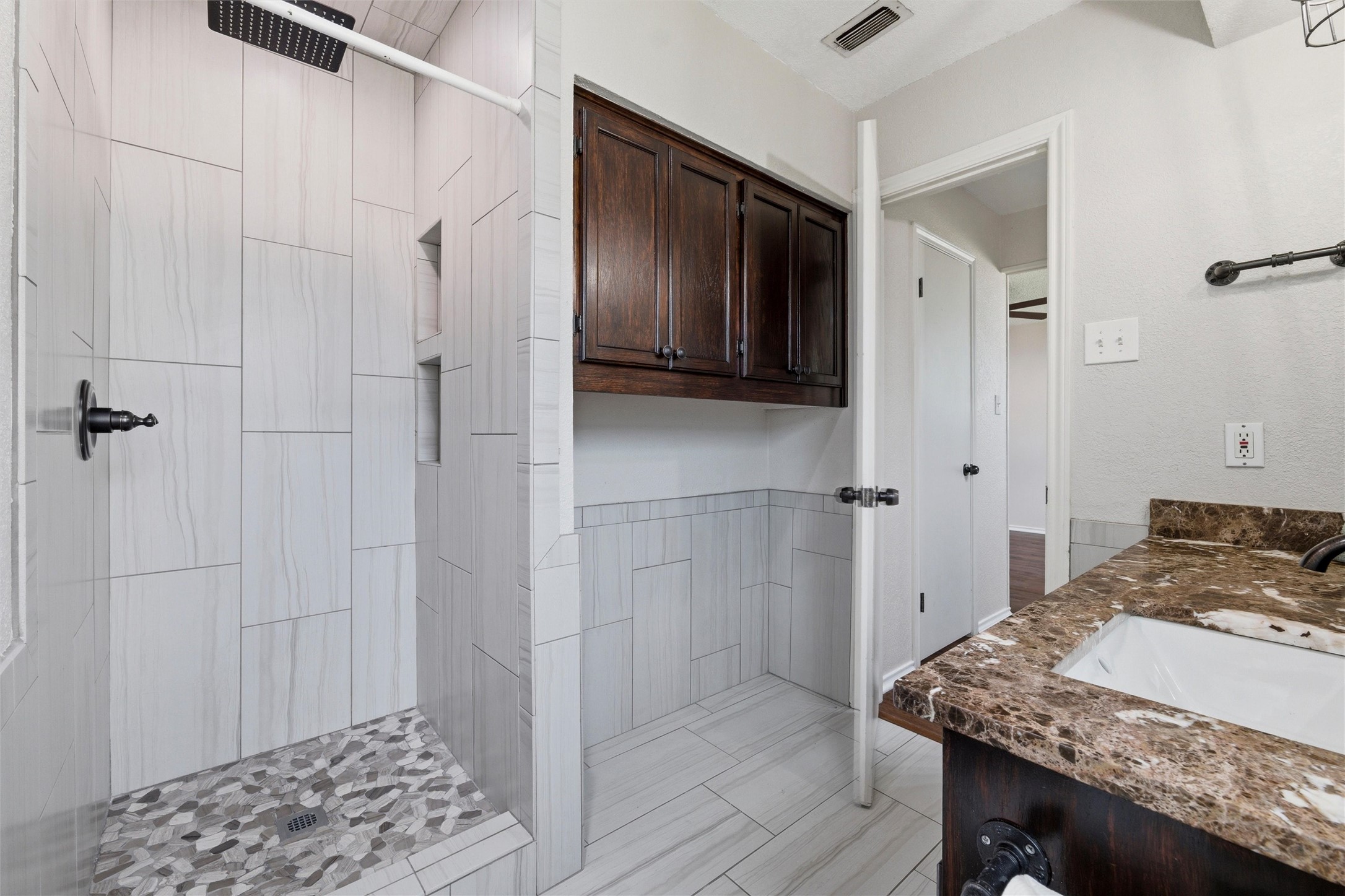 1417 Linwood Lane Edgecliff Village TX 76134