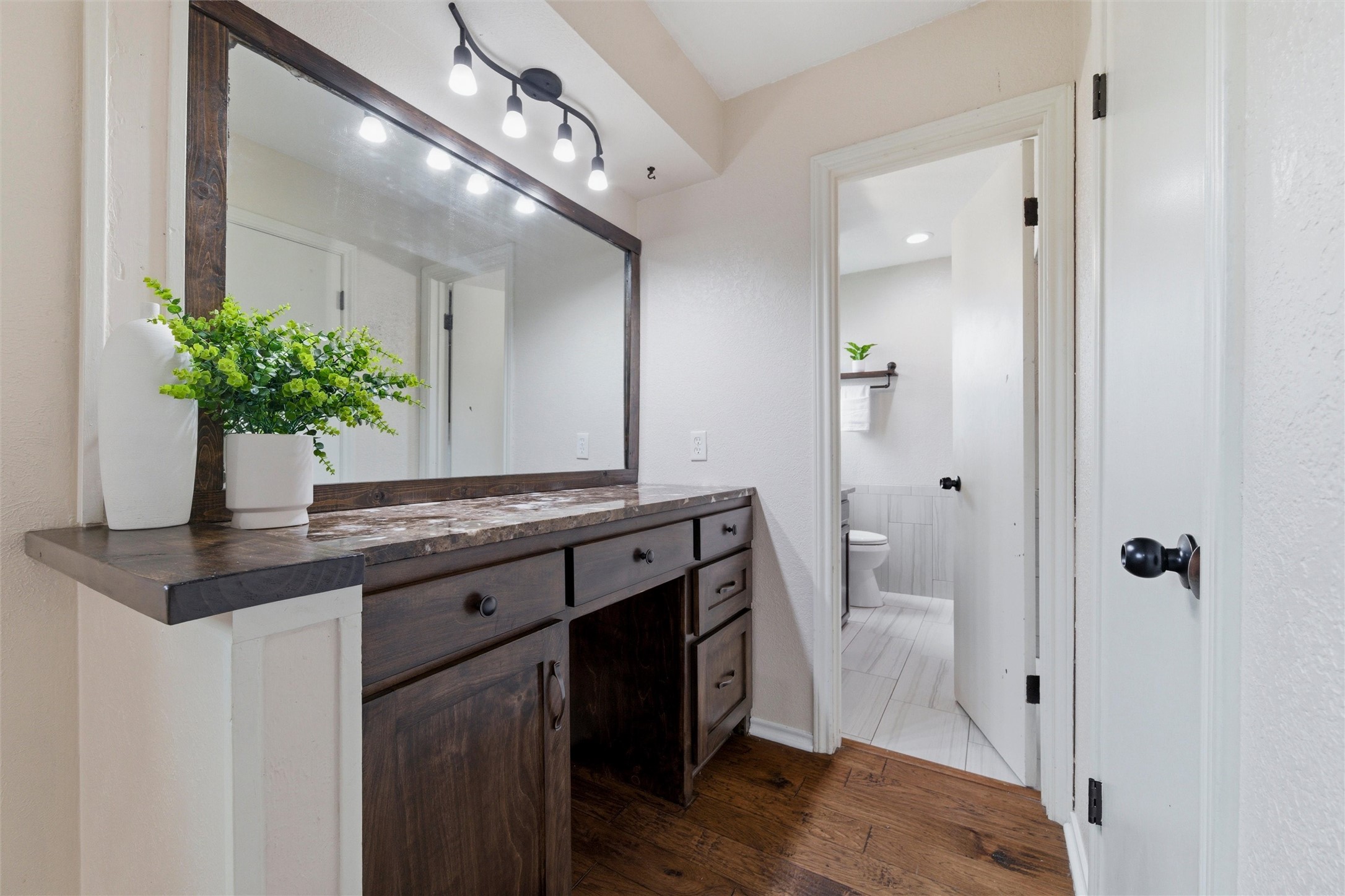 1417 Linwood Lane Edgecliff Village TX 76134