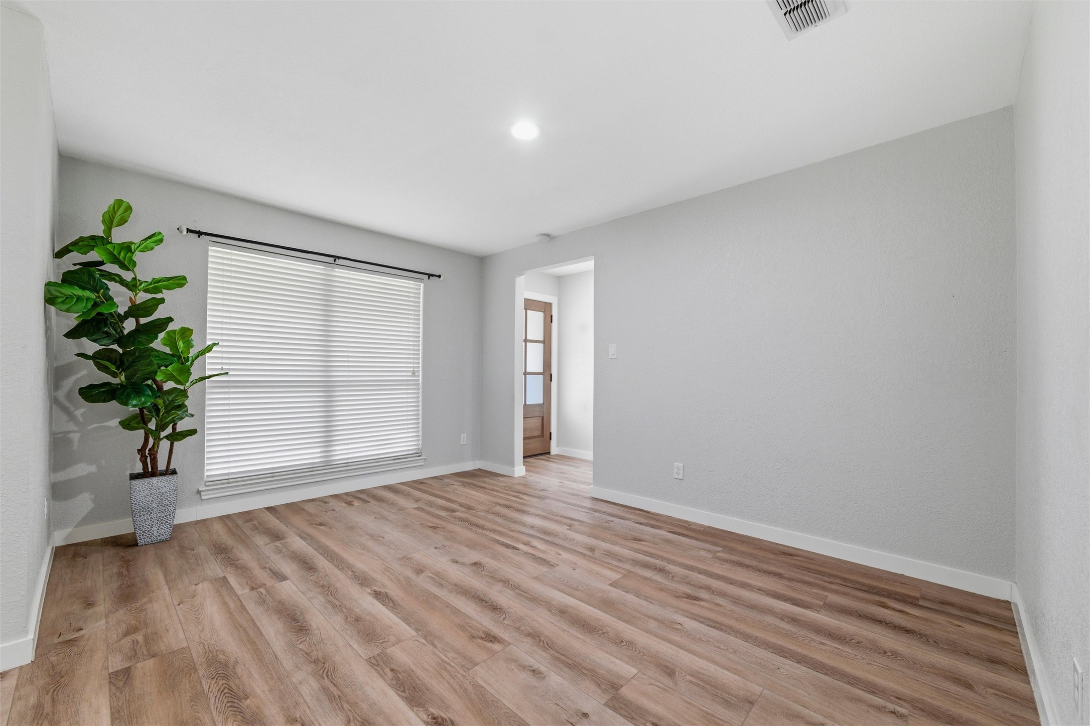 1417 Linwood Lane Edgecliff Village TX 76134