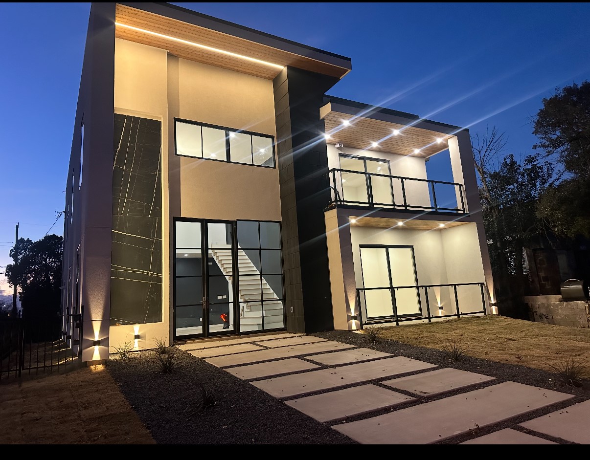 2429 S Ewing Avenue Dallas TX 75216