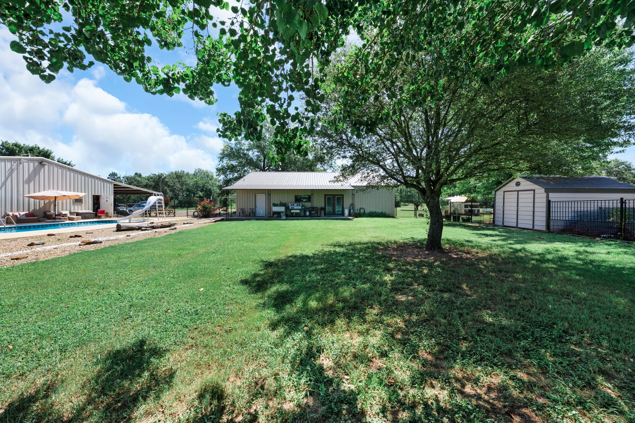 50 County Road 13200 Blossom TX 75416