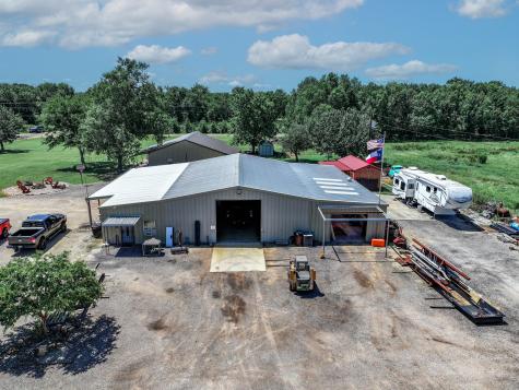 50 County Road 13200 Blossom TX 75416