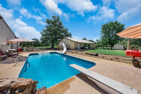 50 County Road 13200 Blossom TX 75416